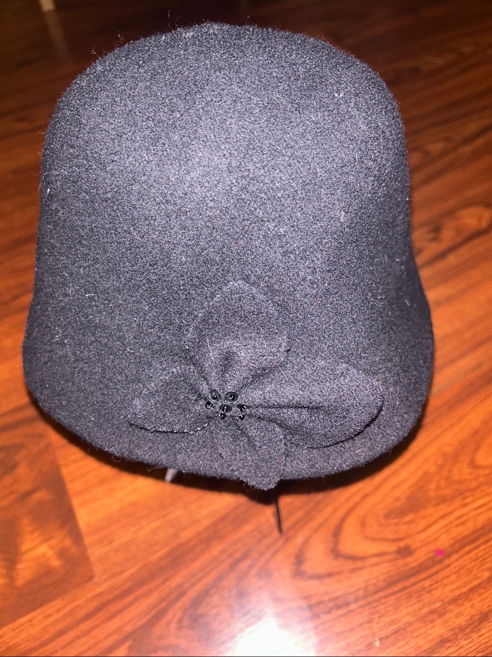 VTG SHIHREEN Black Wool Blend Cloche Hat Felt Flower Detail